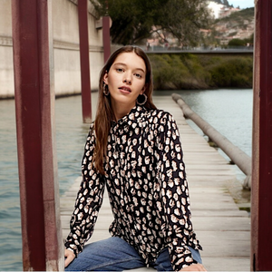 TOPSHOP Printed Satin Blouse