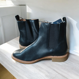 UNIVERSAL THREAD Chelsea Boots