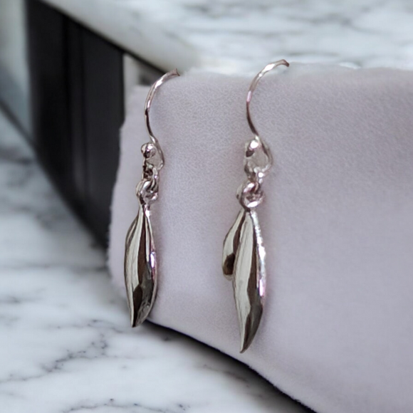 GIANI BERNINI Leaf Drop Earrings