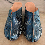 LA PINTA Laser Cut Clogs
