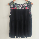 POL Lace Detailed Sleeveless Top