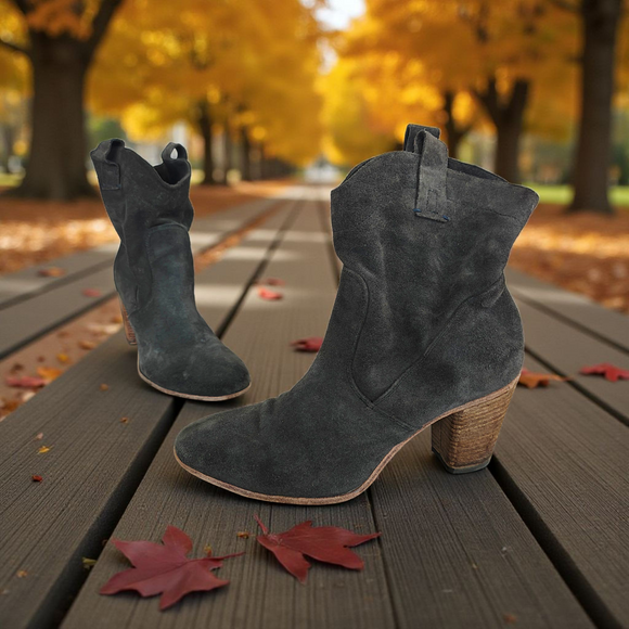 ALBERTO FERMANI Chiara Suede Boots