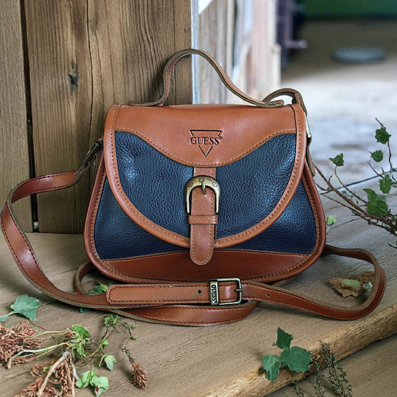 Vintage GUESS Leather Shoulder Bag