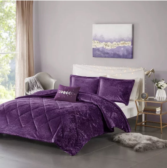 Full/Queen Alyssa Velvet Comforter Set, 4 Pc