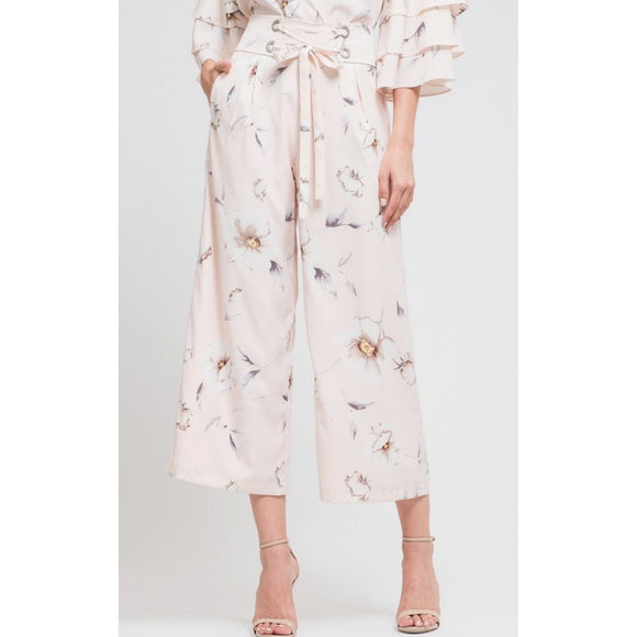 J.O.A.: Cropped Floral Culottes